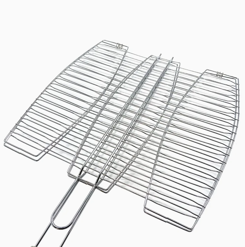 3 Fishes BBQ Grill Basket Wire Mesh Grilling Net with Long Wooden Handle